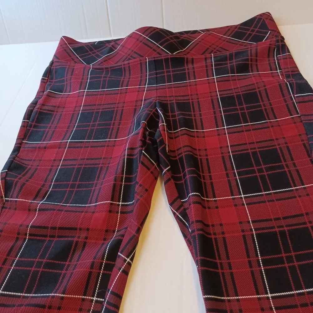 Torrid Pixie Ladies Pants - Picture 2 of 8